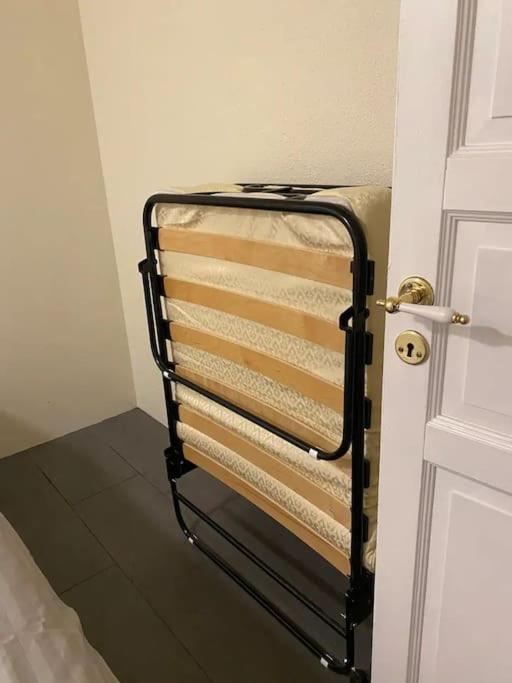 Husavik 2 Bedroom Apartment エクステリア 写真